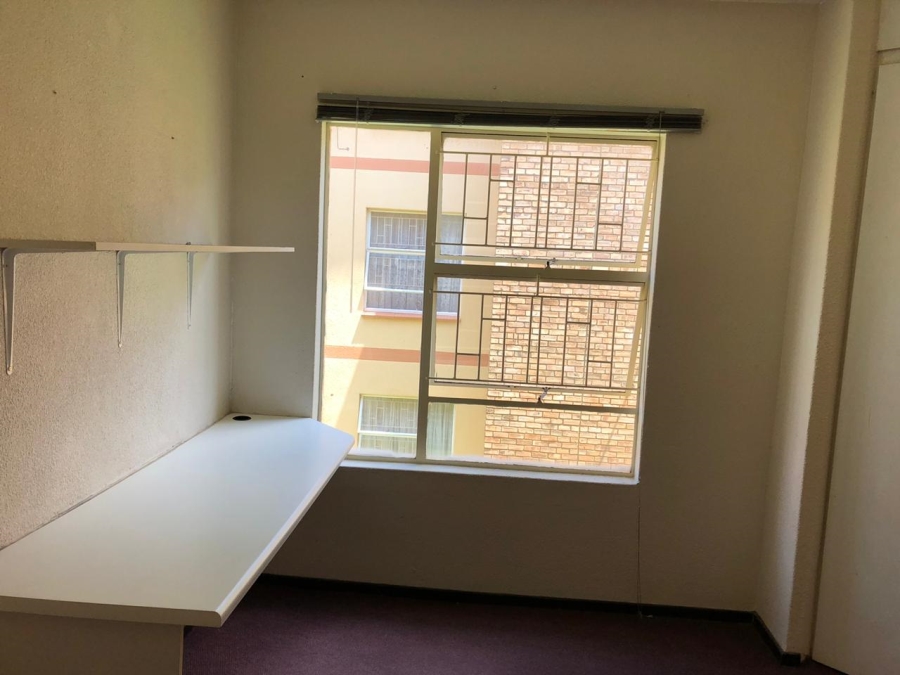 1 Bedroom Property for Sale in Kannoniers Park North West